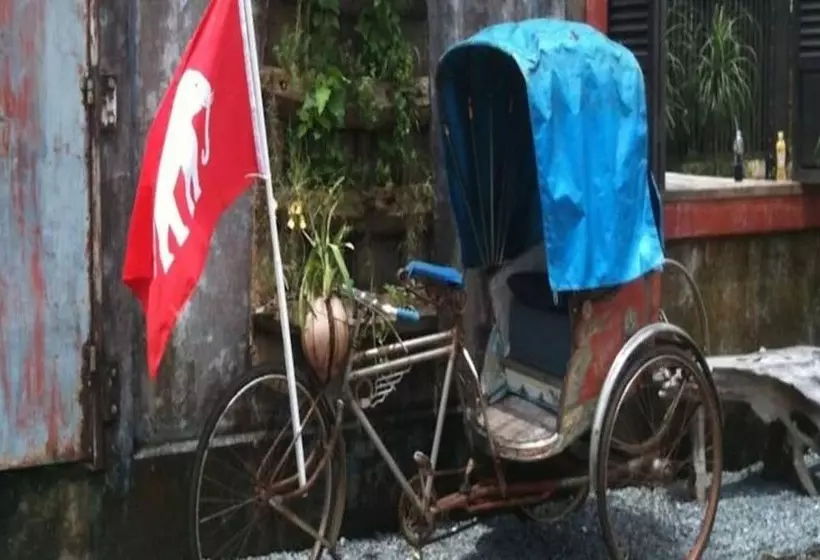 پانسیون Artist S Place Trat