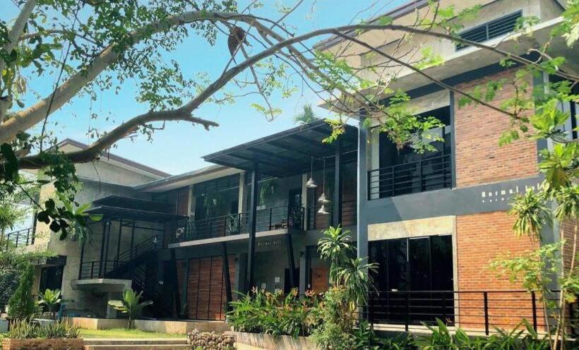 פנסיון Palmhouse