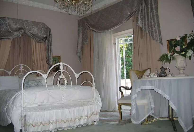 Majatalo Villa Victoria Executive Guest House