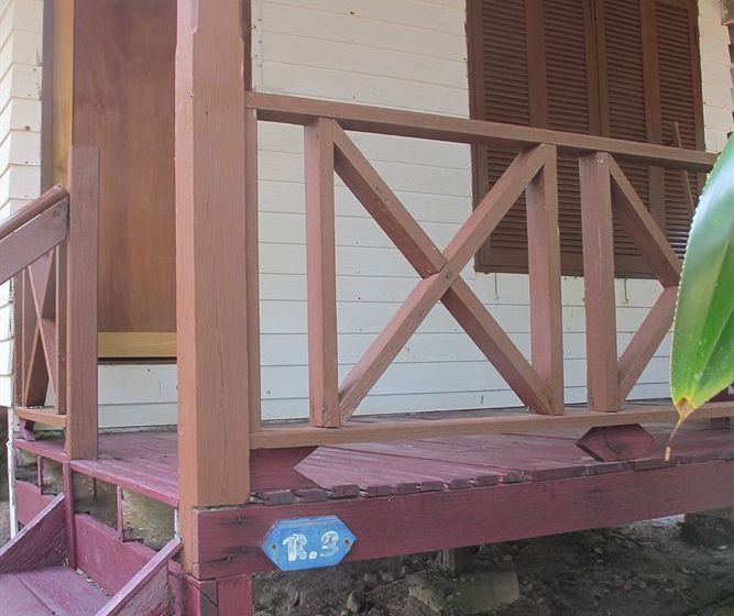 リゾートホテル Basic Bungalows