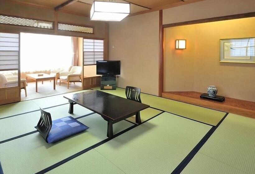 Ryokan Honjin Sakura Tei