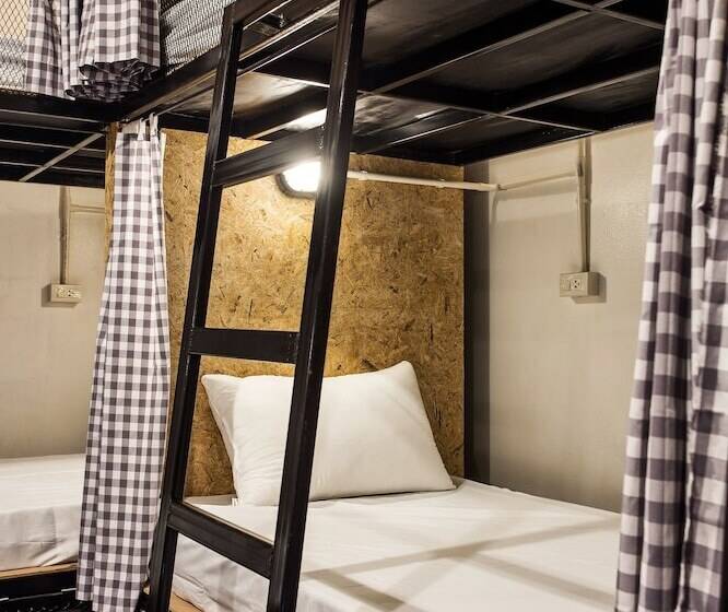 Stockhome Hostel Ayutthaya