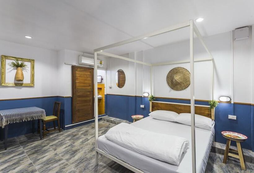 Stockhome Hostel Ayutthaya