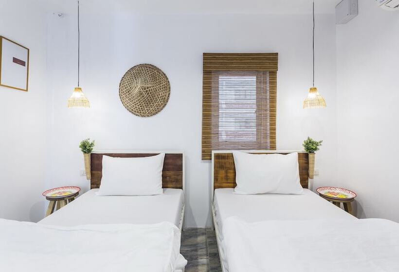 Stockhome Hostel Ayutthaya