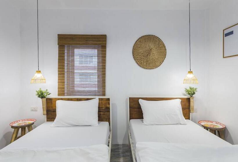 Stockhome Hostel Ayutthaya