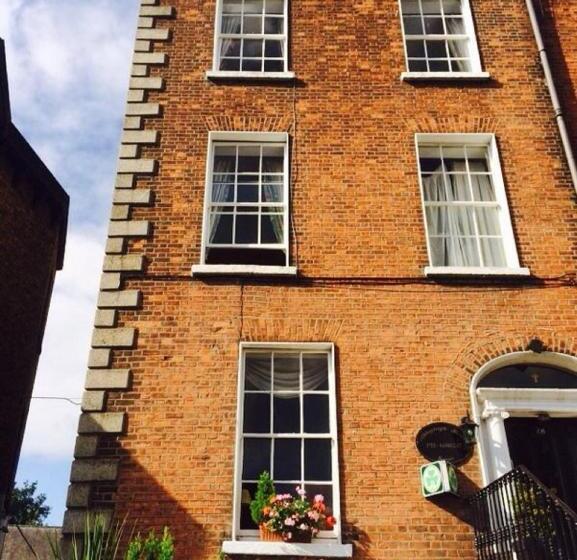 تختخواب و صبحانه Abbeyleigh House