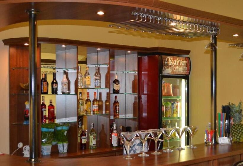 בית מלון כפרי Ik Karter