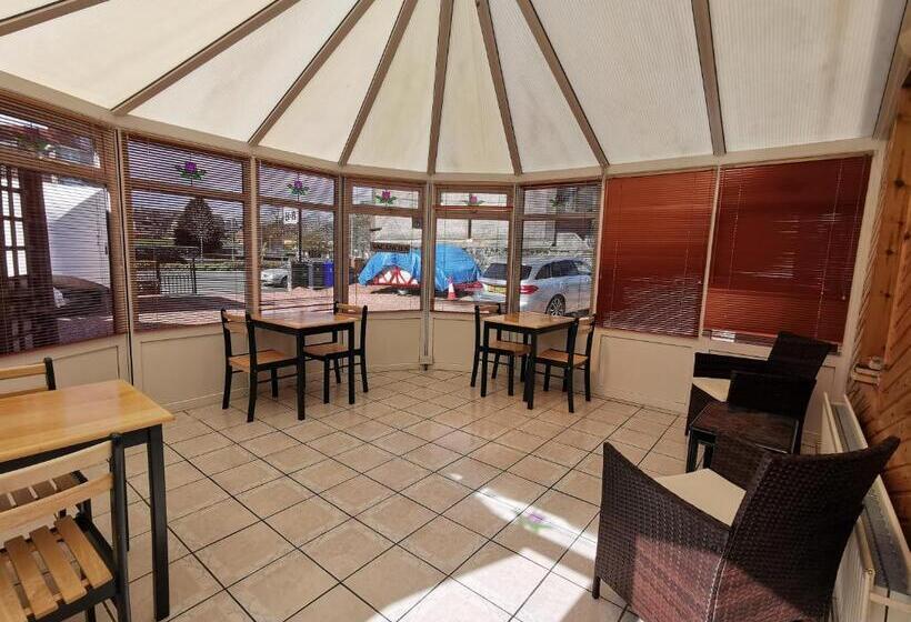 בית מלון כפרי Whitehouse Guest House