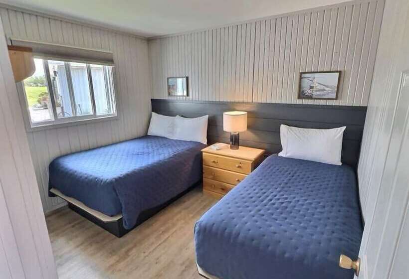 Cavendish Bosom Buddies Cottage Resort