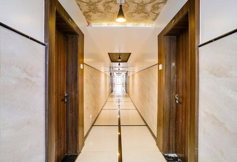 Fabhotel Kiara Govind Park