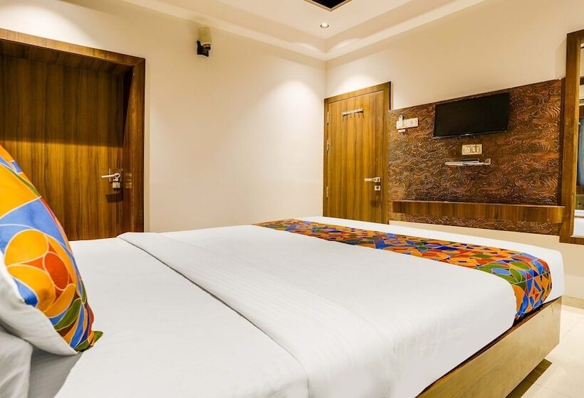 Fabhotel Kiara Govind Park