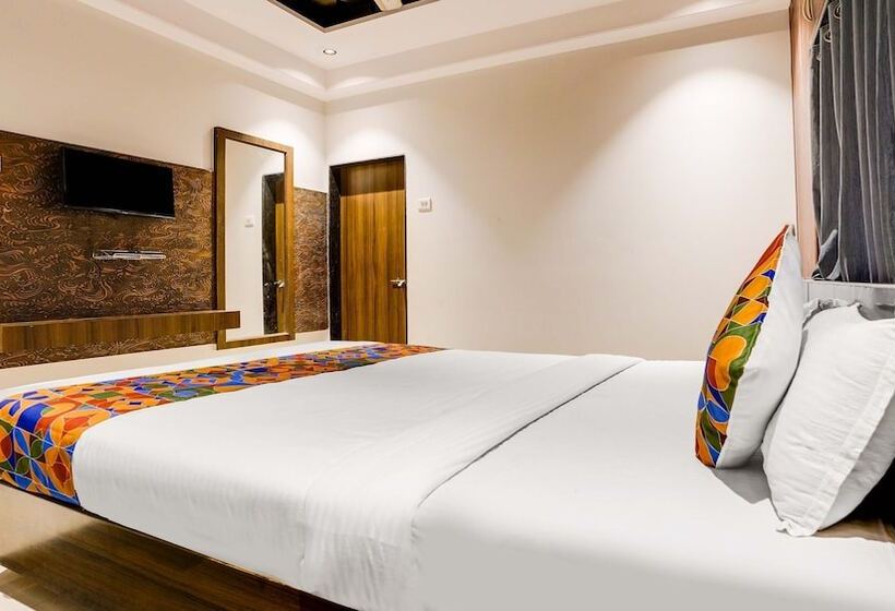 Fabhotel Kiara Govind Park