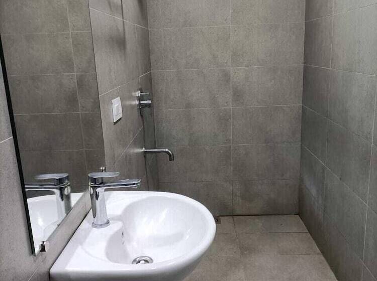 Hotel Grace Residency