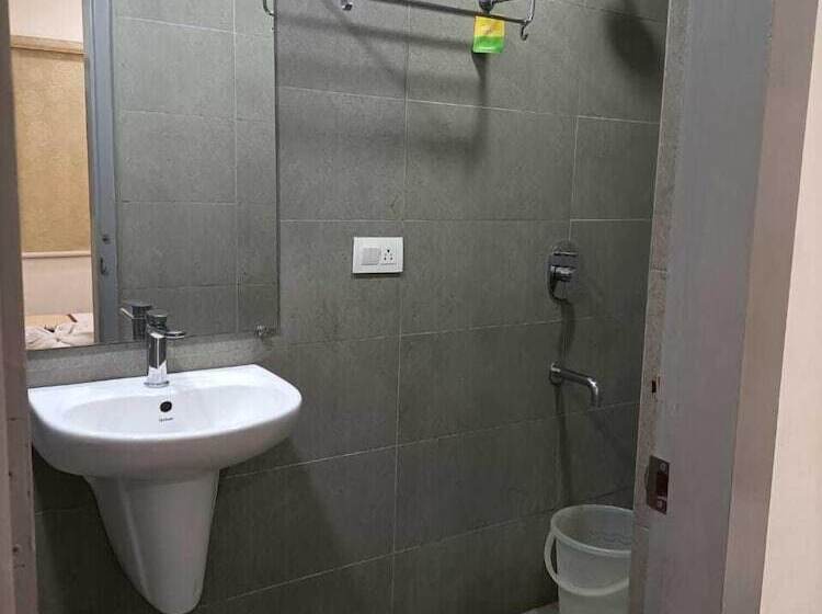 Hotel Grace Residency