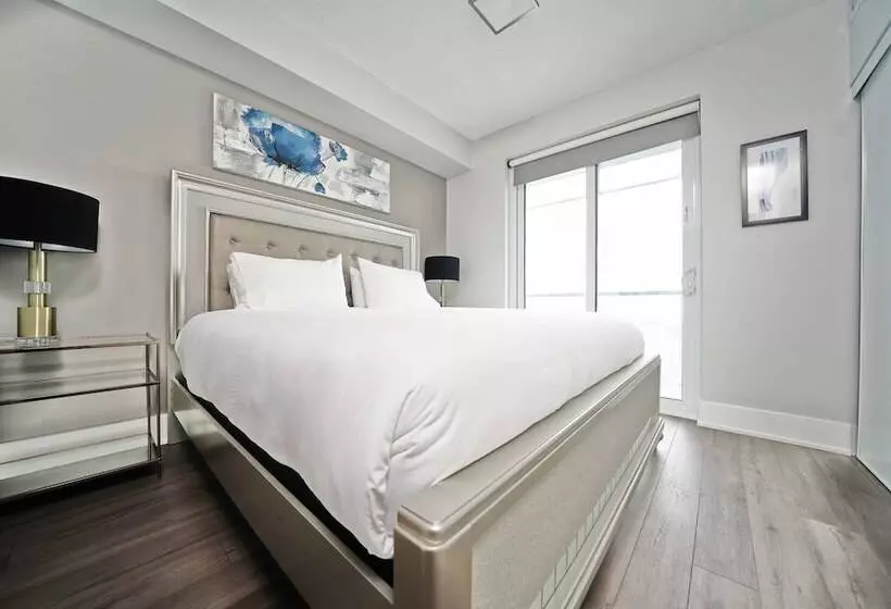 هتل Grand Royal Condos - Cn Tower