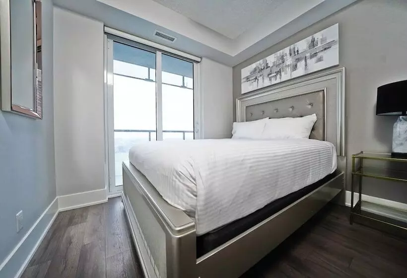هتل Grand Royal Condos - Cn Tower