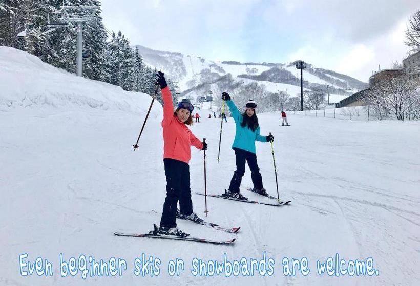 فندق صغير Niseko Guesthouse Gurigura