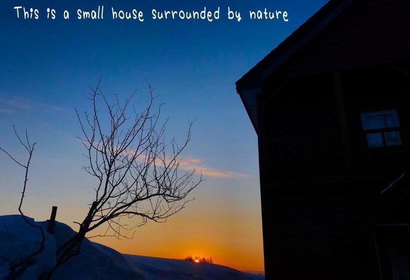 فندق صغير Niseko Guesthouse Gurigura