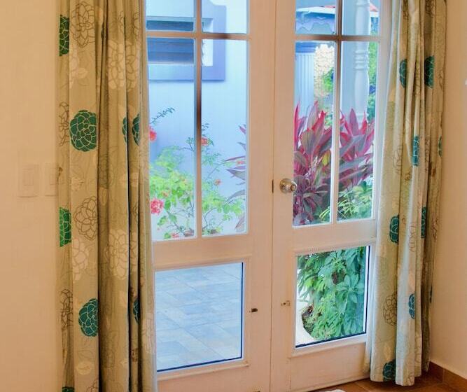 ベッドアンドブレックファースト Brisas Doradas