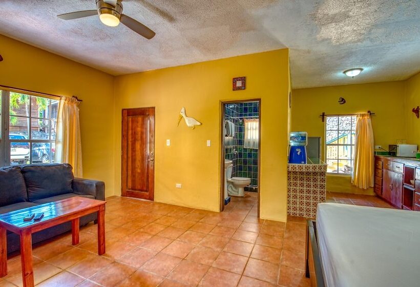 تختخواب و صبحانه Caribe Tesoro