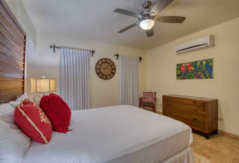 تختخواب و صبحانه Caribe Tesoro