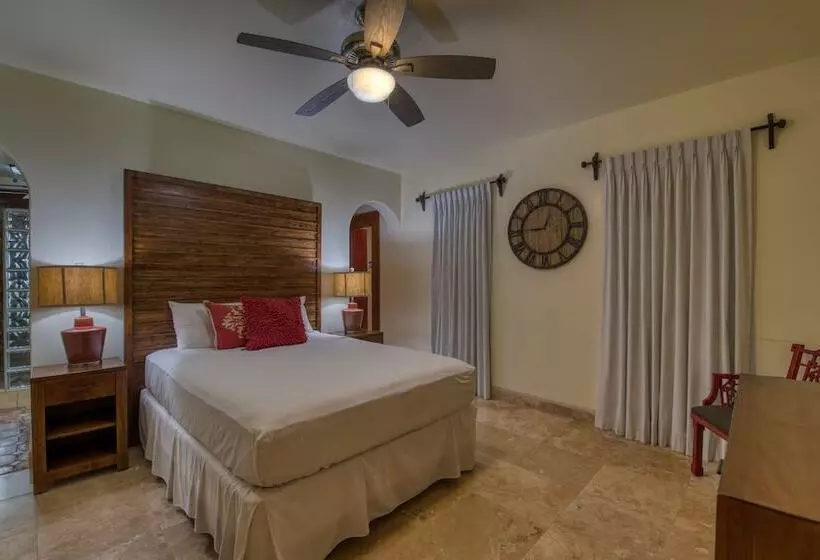 تختخواب و صبحانه Caribe Tesoro
