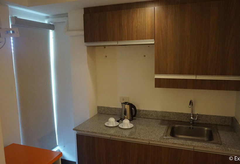 H Hotels   Metro North Uno