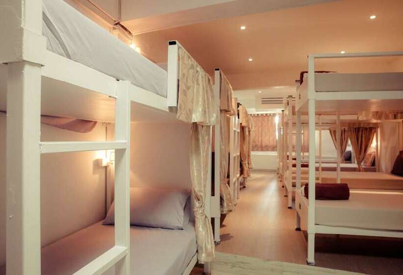 Hello Backpacker Samui Hostel