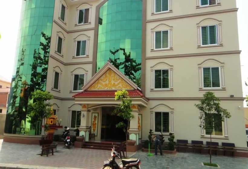 فندق Borey Vatanac Guesthouse