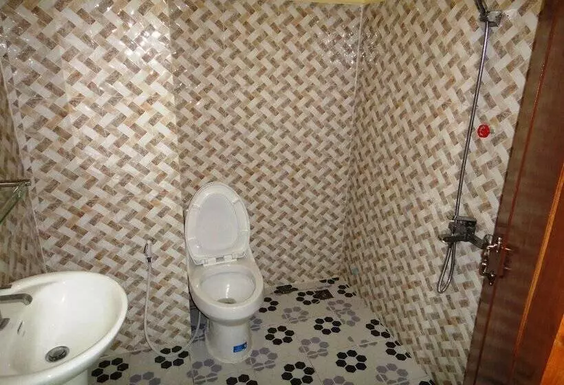 هتل Borey Vatanac Guesthouse