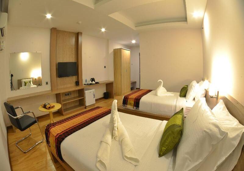 هتل Serene Valley