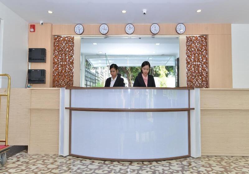 هتل Serene Valley