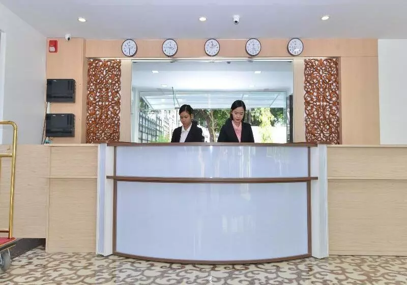 Hotel Serene Valley