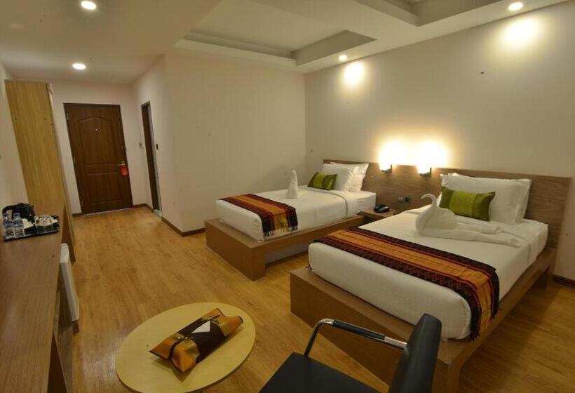 هتل Serene Valley