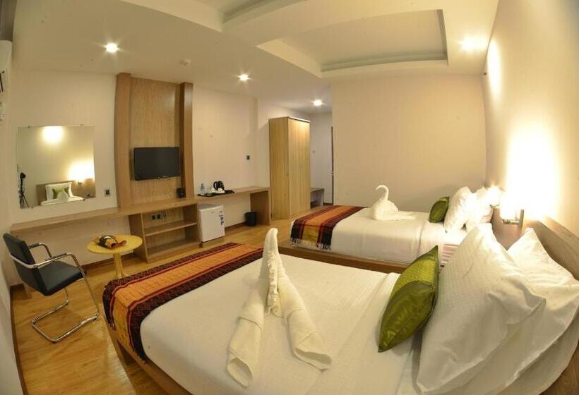 هتل Serene Valley