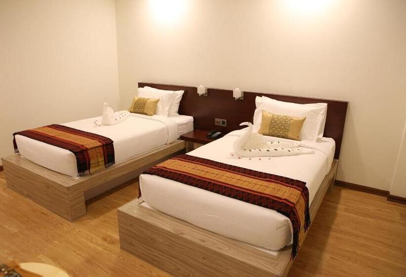 هتل Serene Valley