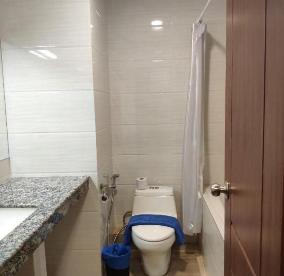 هتل Serene Valley