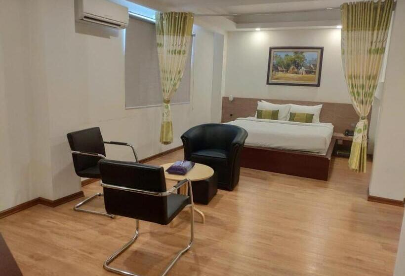 هتل Serene Valley