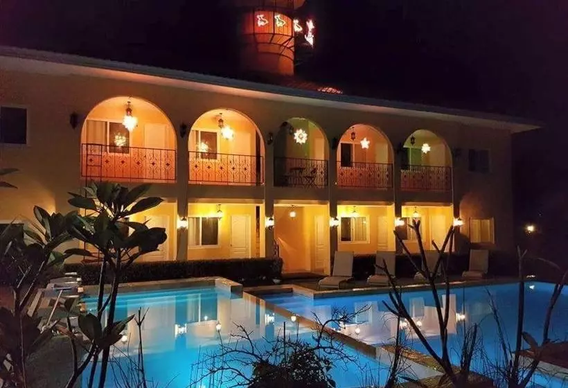 ホテル Villa Del Faro