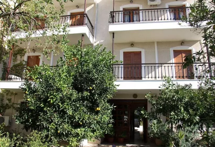 Oasis Apartments