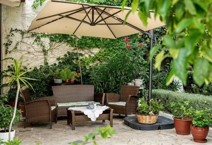 Oasis Apartments
