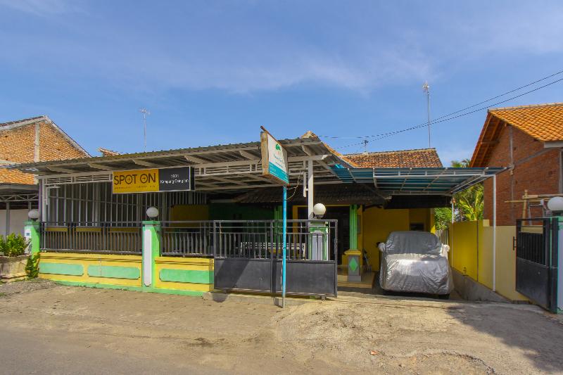 Pensiune Spot On 1931 Kampung Osing Inn