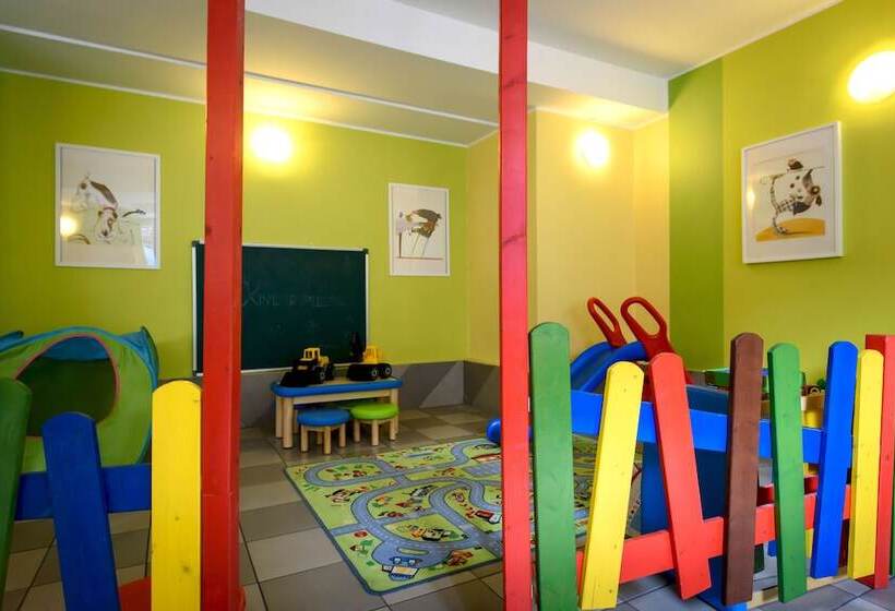 הוסטל a&o Berlin Friedrichshain