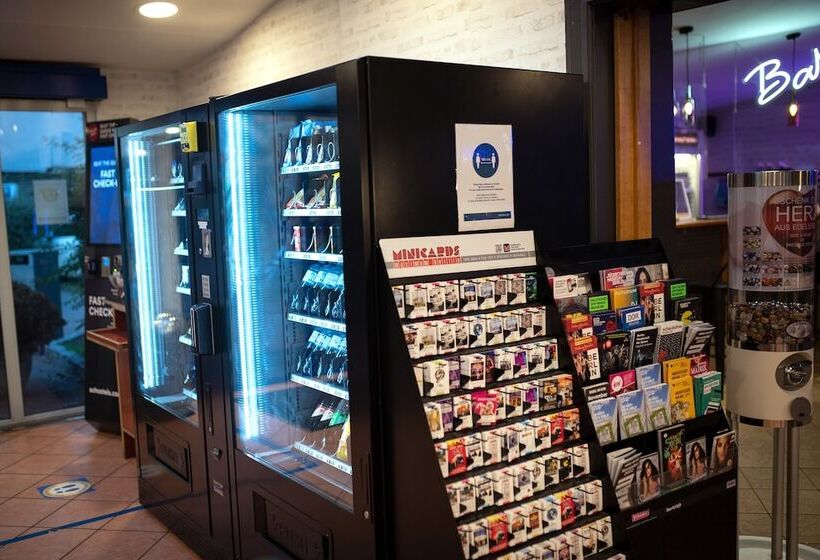 הוסטל a&o Berlin Friedrichshain