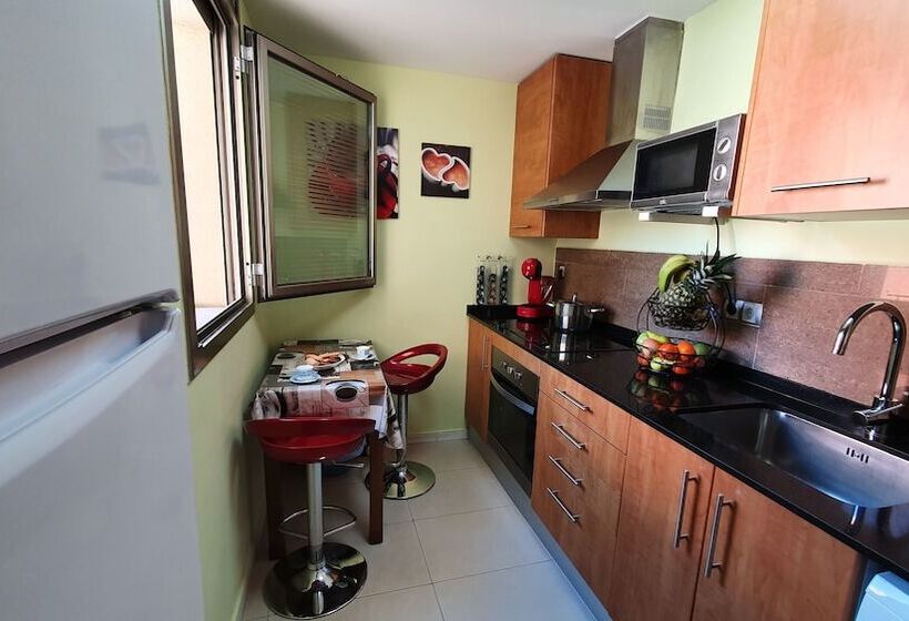 Attic Terrace Bbq, Airport Barcelona, Cerca Playas Castelldefels