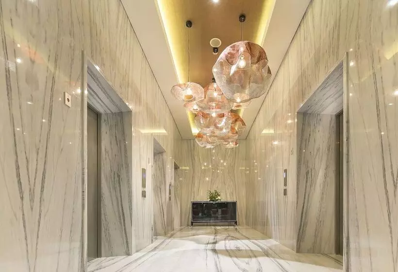 Hotel Vertu Harmoni Jakarta