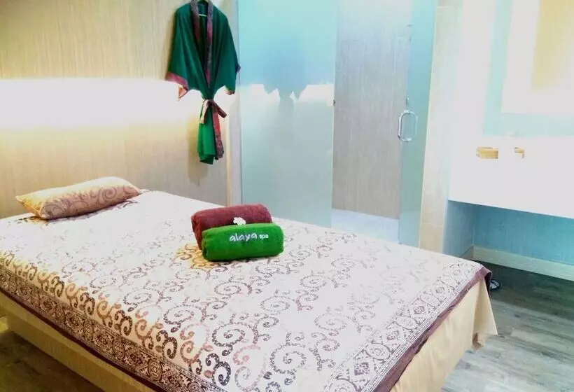 Hotel Vertu Harmoni Jakarta
