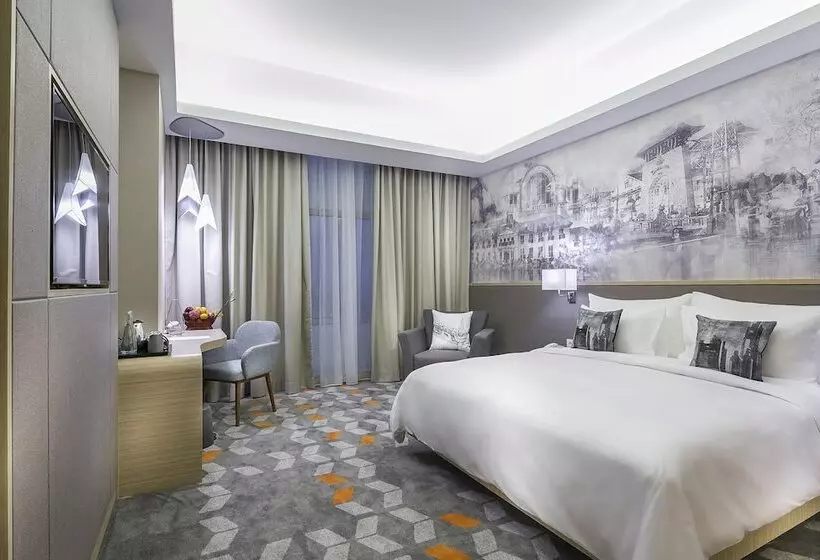 Hotel Vertu Harmoni Jakarta