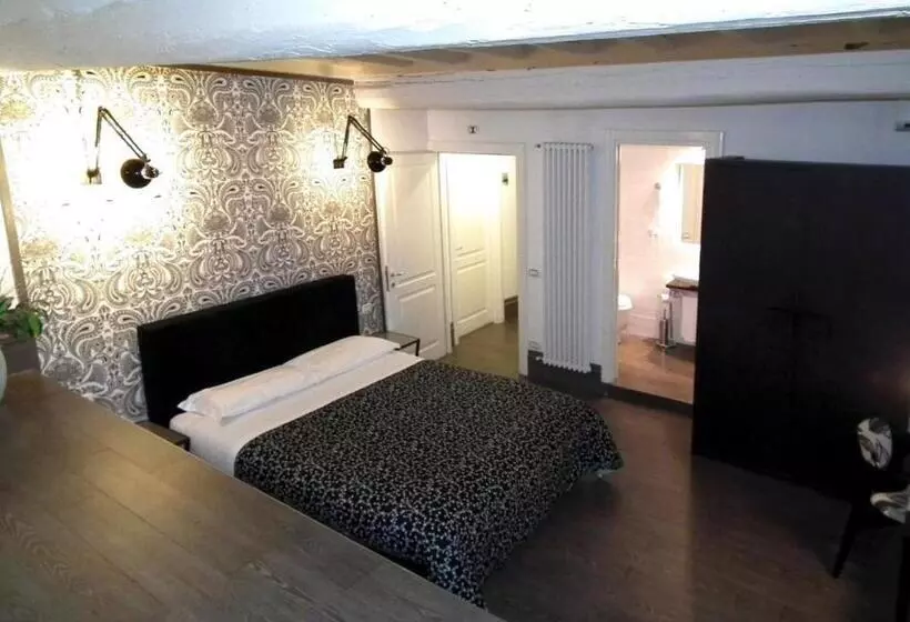 هتل Locanda Degli Antiquari