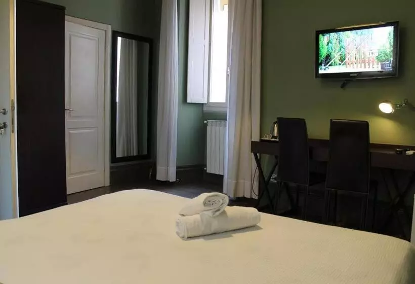 هتل Locanda Degli Antiquari